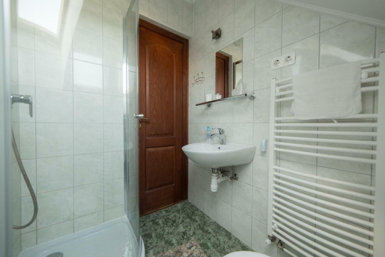Bibic Vendeghazak Hotel Nagybajom Екстериор снимка