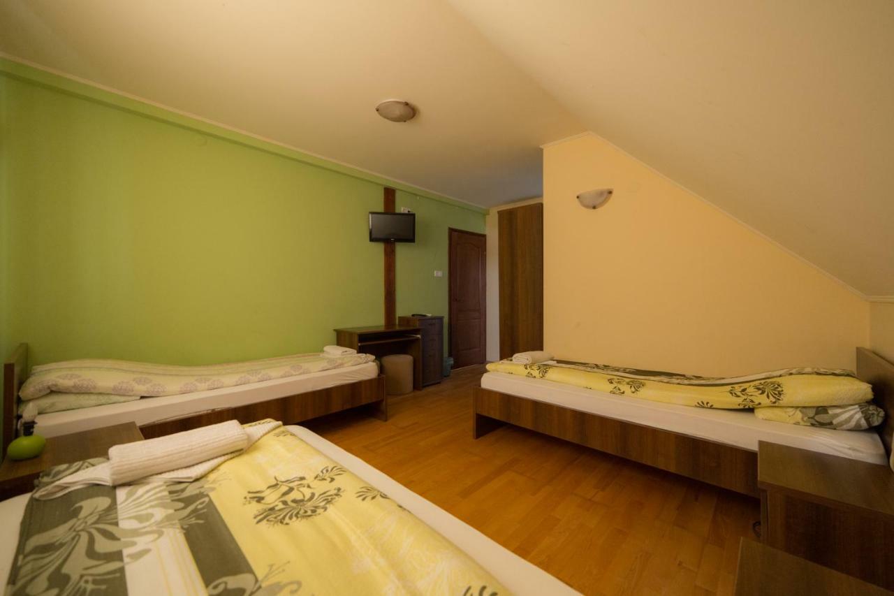 Bibic Vendeghazak Hotel Nagybajom Екстериор снимка